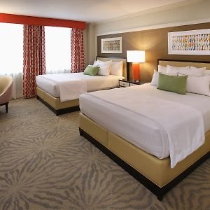 Deluxe Tower King Room